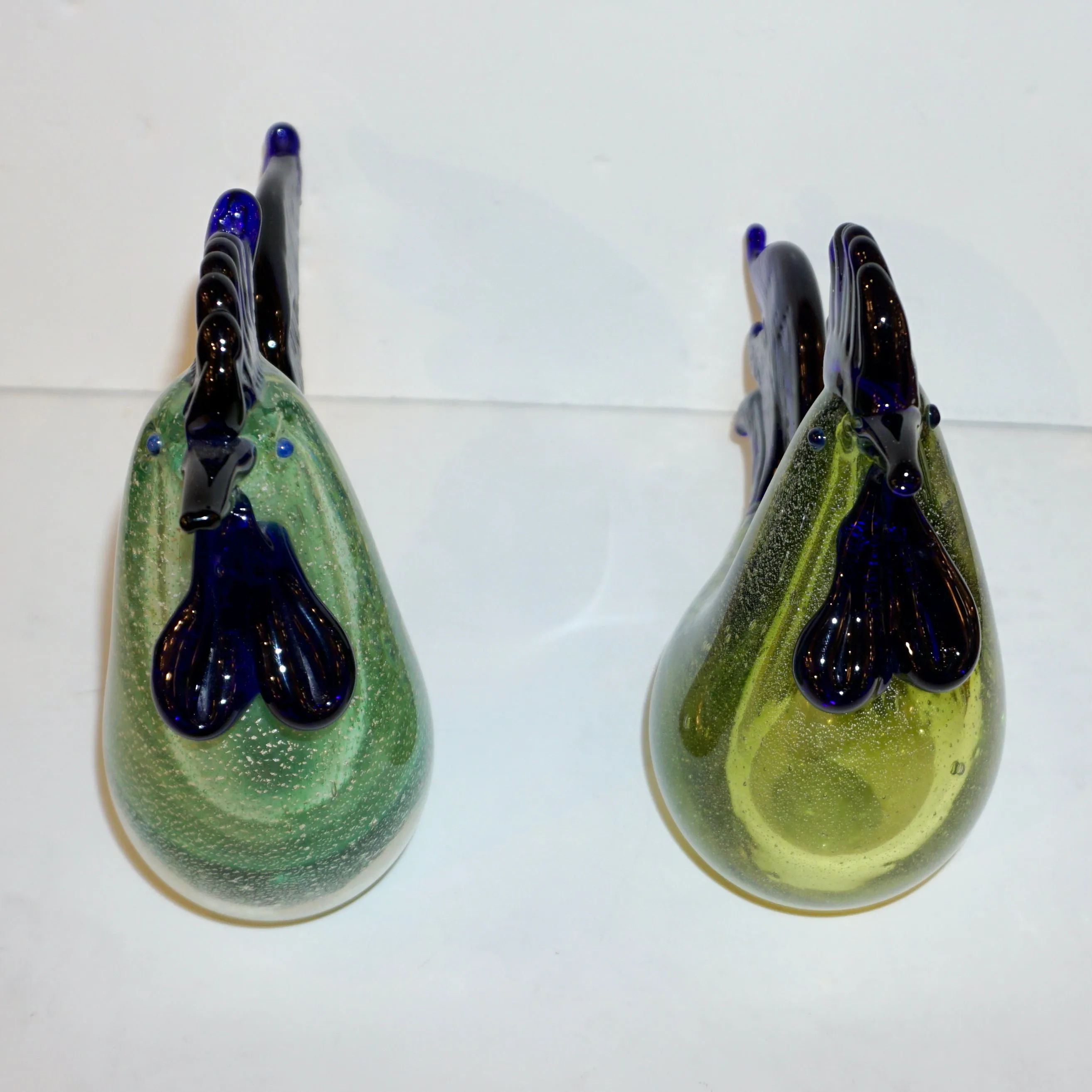 1980s Pair of Italian Vintage Silver Navy Blue Green Murano Art Glass Hen Bird Sculptures