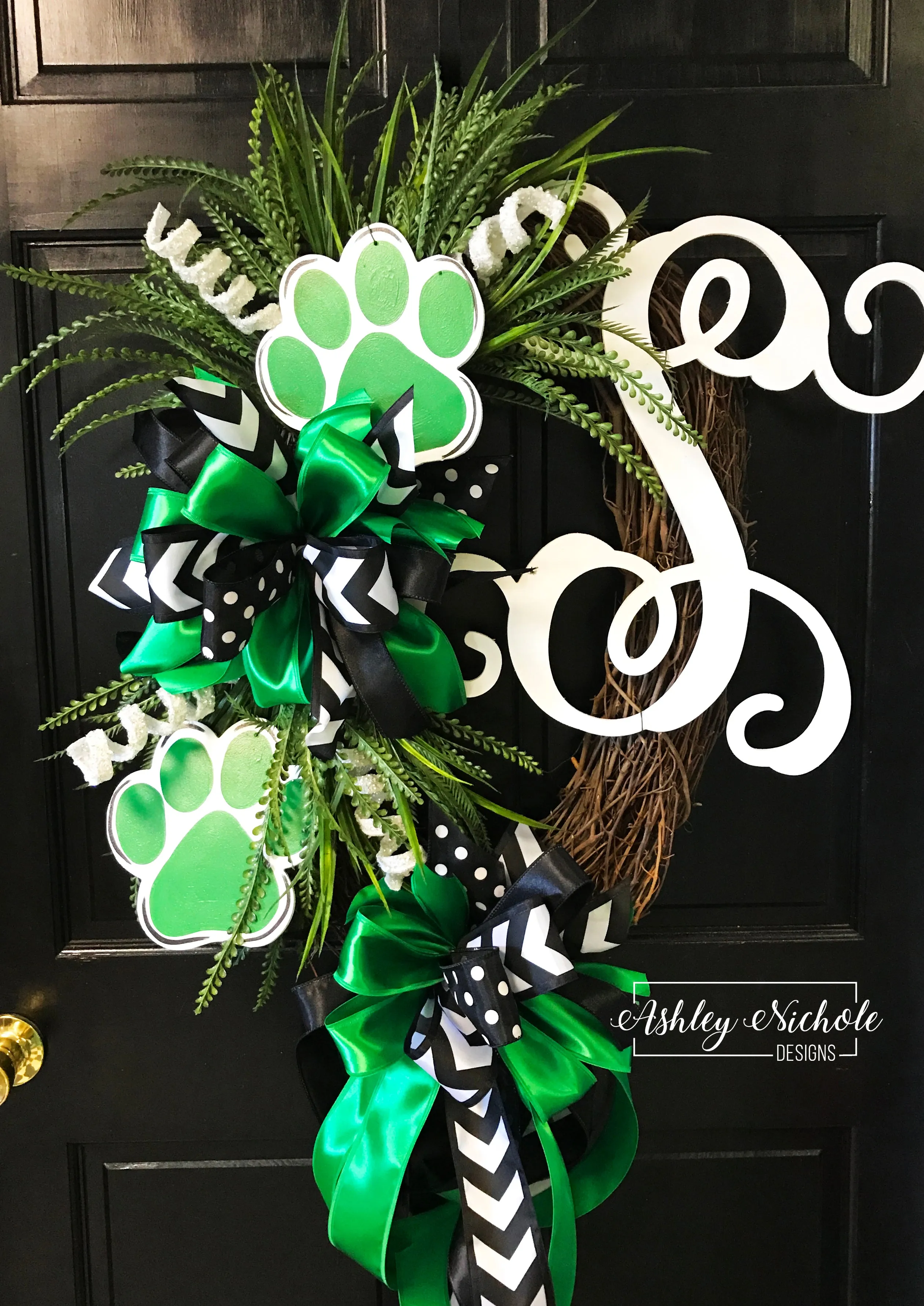 Paw Print Team Sports Wreath
