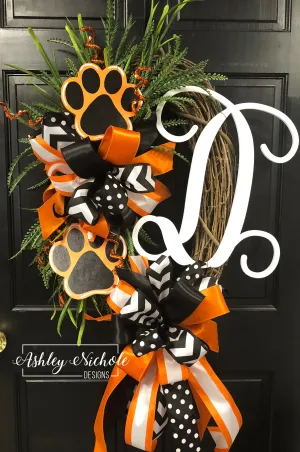 Paw Print Team Sports Wreath