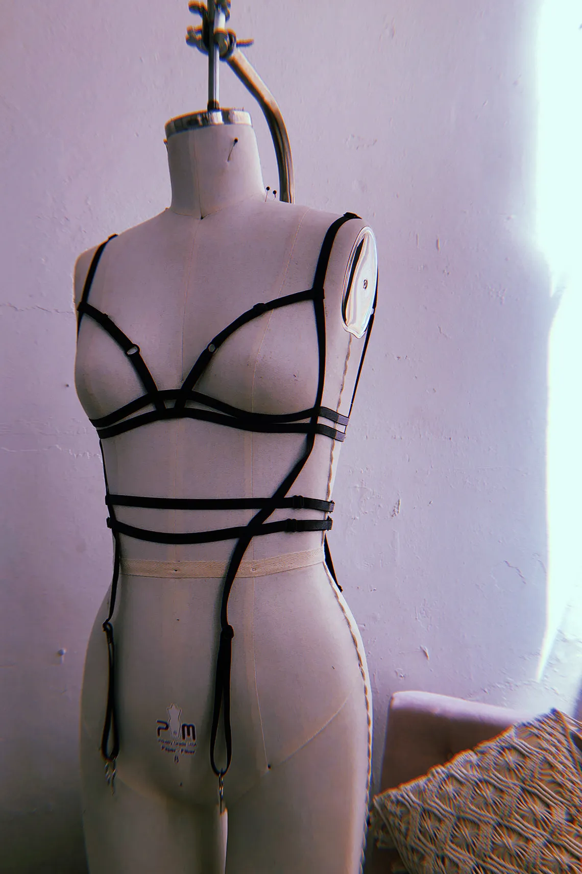 Shock Me Body Cage